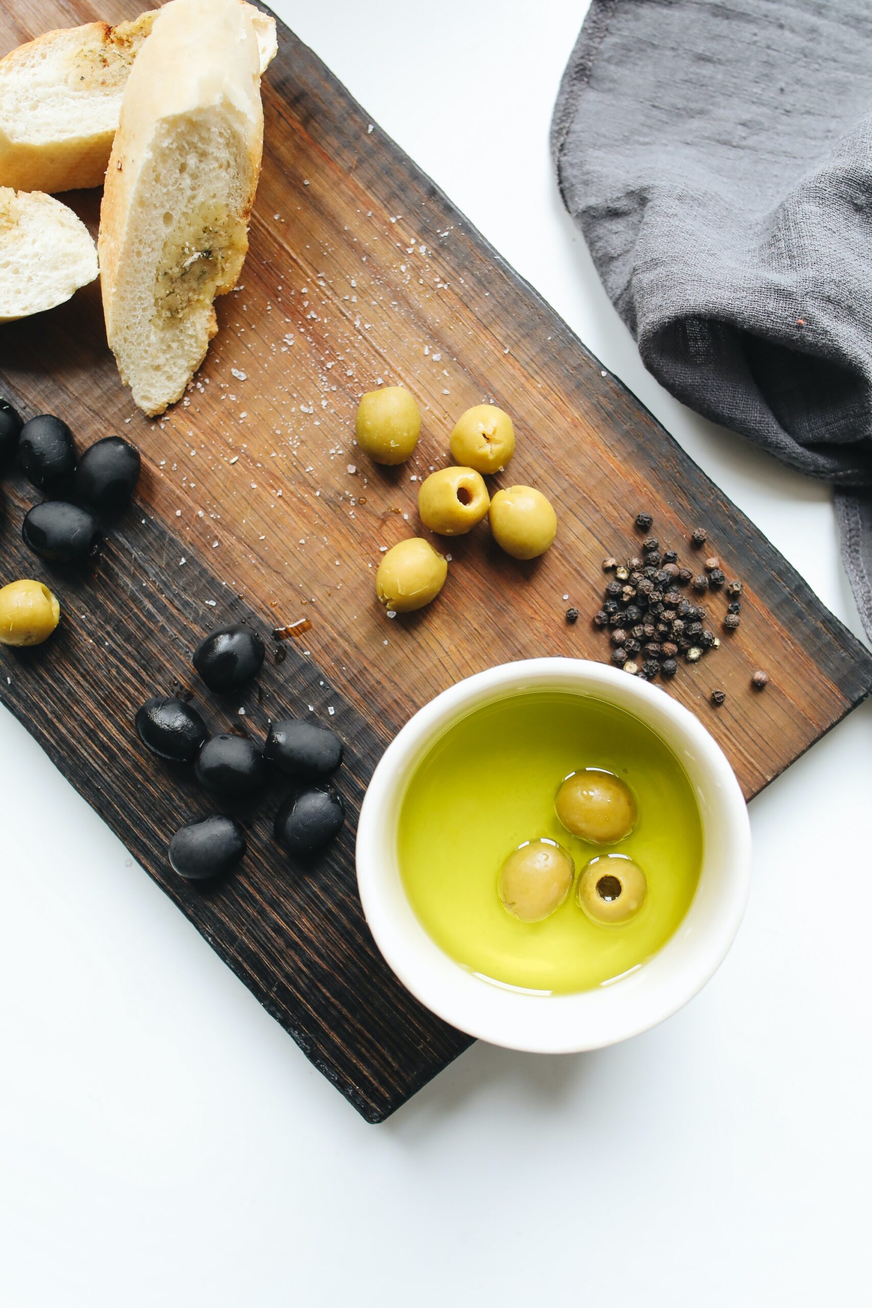 Olive oil with crostini.